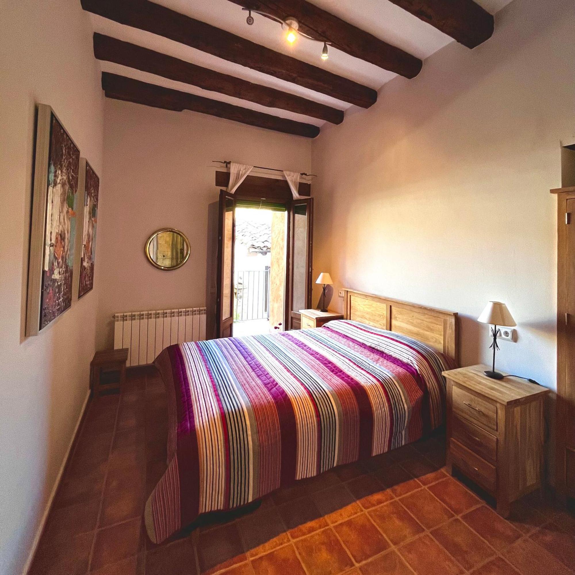 Apartamentos Angelus Plaza Mayor De Graus Eksteriør billede